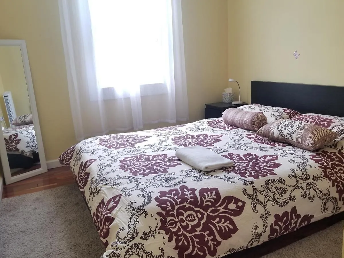 Maspeth House New York Apartment United States